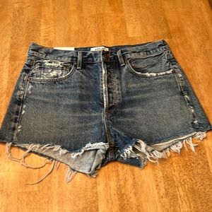 NWT AGOLDE jean shorts 27